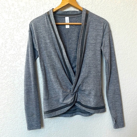 Ivivva Girl's Long Sleeve Criss Cross Gray Size 12 - Picture 2 of 10